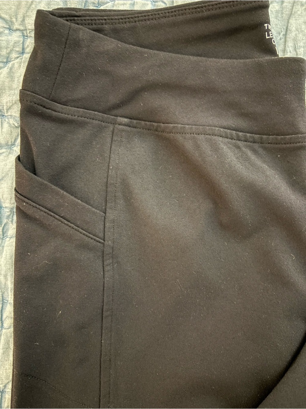 T by Talbots Crop Leggings ~ Med Petite ~ Black ~ NWOT - Picture 2 of 6